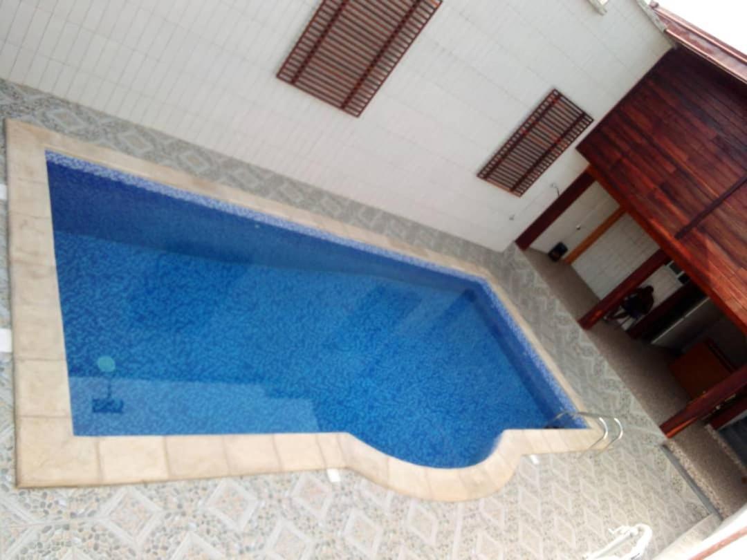 Gold Hotel Bafang Exterior photo